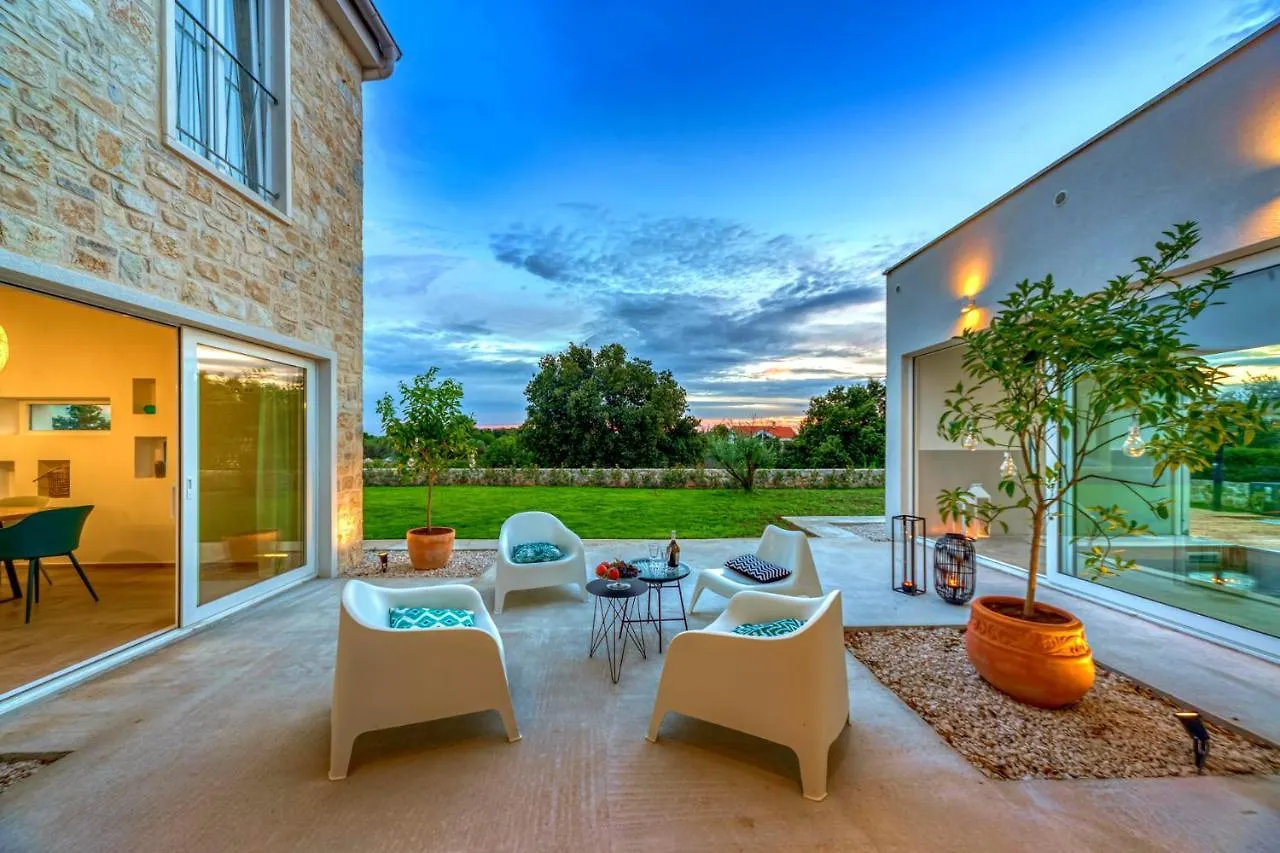 Villa Vela Muline - 8 Plus 2 Guests - Heated Pool Ugljan 0*,