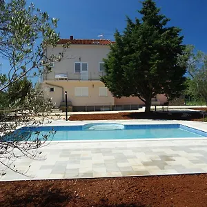 Olive Apartman