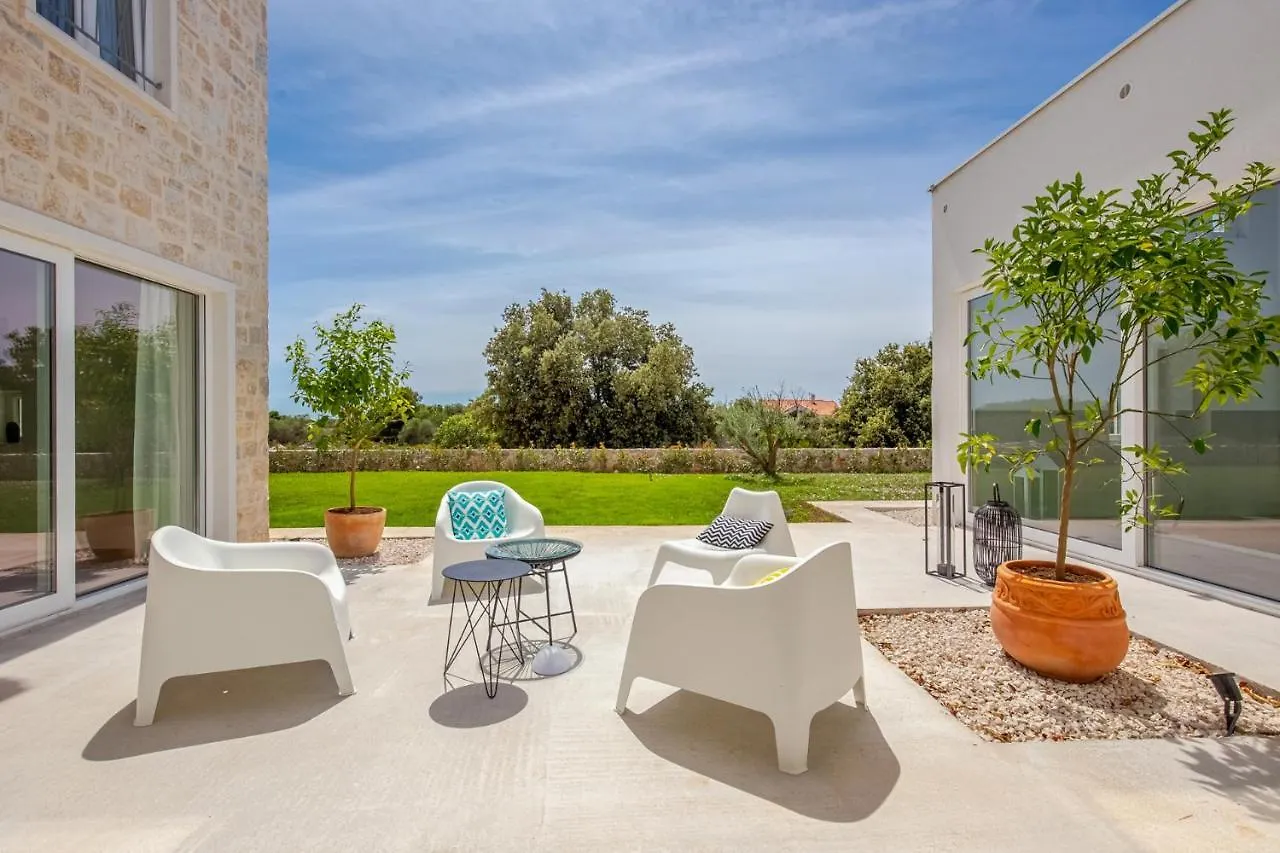 אוגייאן Villa Vela Muline - 8 Plus 2 Guests - Heated Pool